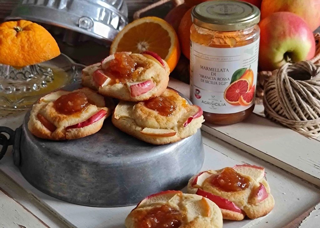 Cookies with Sicilian Red Orange Marmalade and Apples