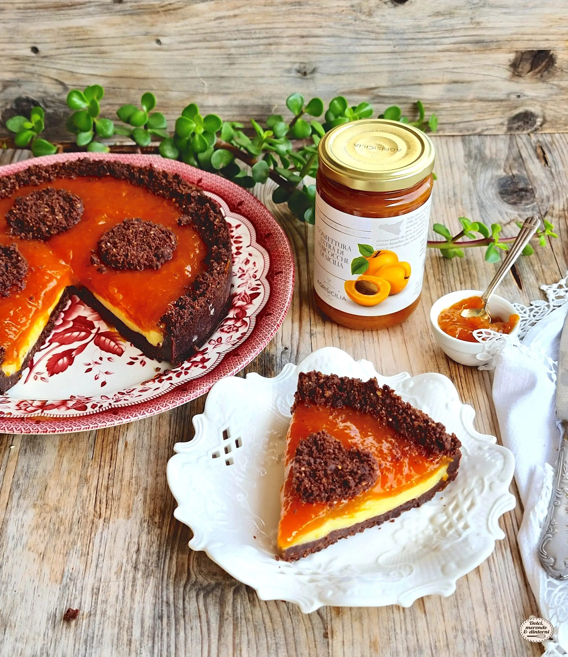 Crostata senza cottura con crema e confettura extra di albicocche di Sicilia